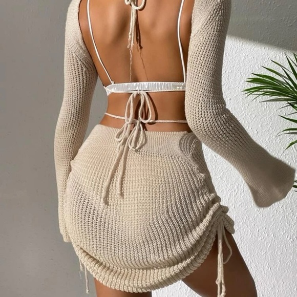 Cover ups - Picture 2 of 9